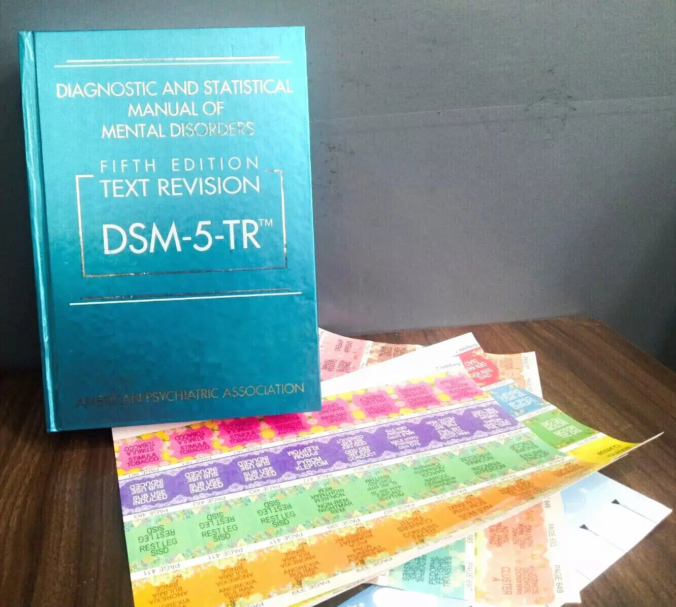 Diagnostic and Statistical Manual of Mental (Hardcover) DSM 5 TR + Tabs 9780890425756 - bestbooksdeals